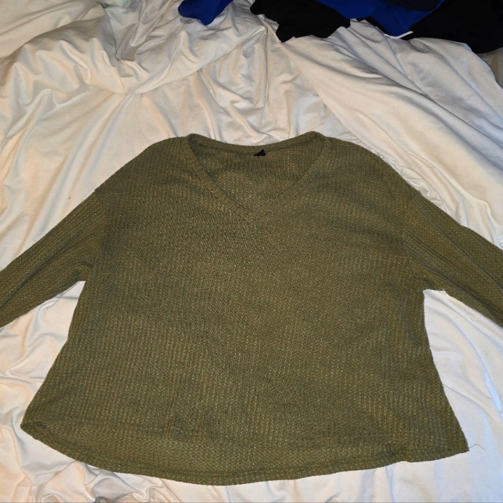 Long Sleeve olive green Knit Sweater